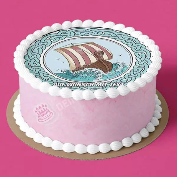 Motiv: Wikinger Schiff - Hochwertige und individuelle Tortenaufleger für jeden Anlass
Tortenaufleger Wikinger Schiff 20cm Kreis
Unsere Tortenaufleger sind ein ideales Geschenk für besondere - Tortenbild - DeintortenbildWikinger Schiff