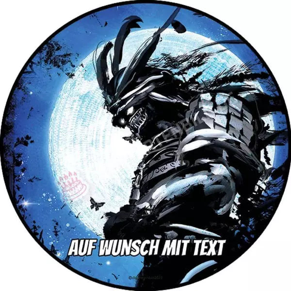 Motiv: Samurai Krieger vor Mond - Hochwertige und individuelle Tortenaufleger für jeden Anlass
Tortenaufleger Samurai Krieger vor Mond in 20cm Kreis
Ein Aufleger mit einem gezeichneten Samurai Krieg - Tortenbild - DeintortenbildSamurai Krieger vor Mond