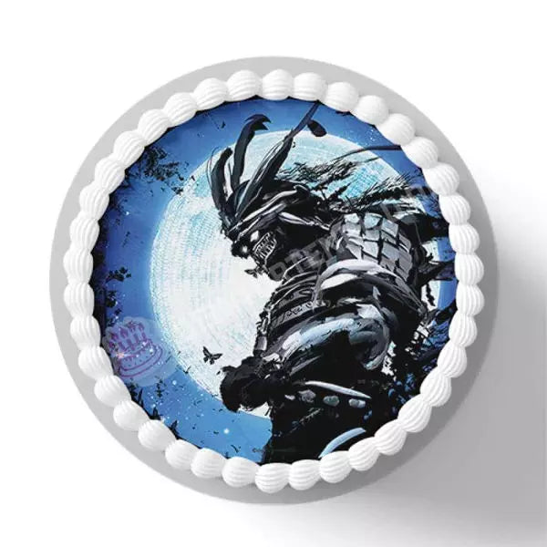 Motiv: Samurai Krieger vor Mond - Hochwertige und individuelle Tortenaufleger für jeden Anlass
Tortenaufleger Samurai Krieger vor Mond in 20cm Kreis
Ein Aufleger mit einem gezeichneten Samurai Krieg - Tortenbild - DeintortenbildSamurai Krieger vor Mond